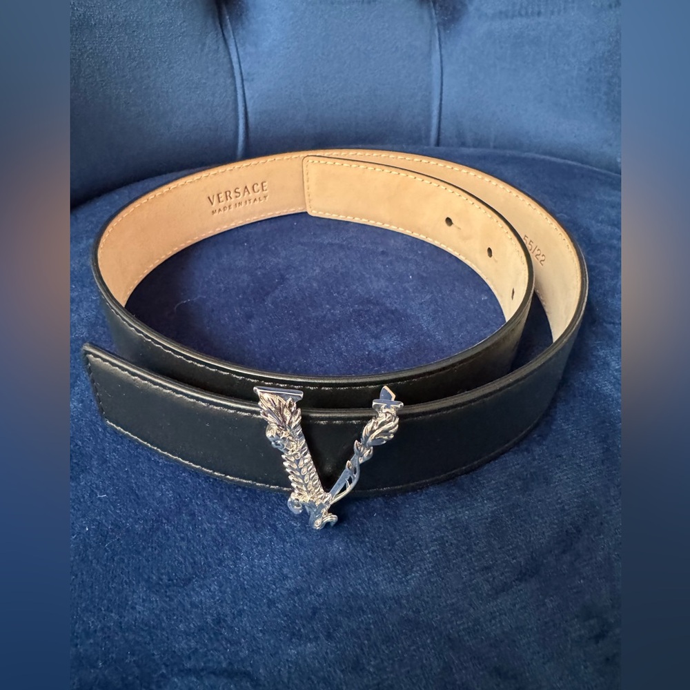 Versace Black Leather Belt-authentic . See pic for size